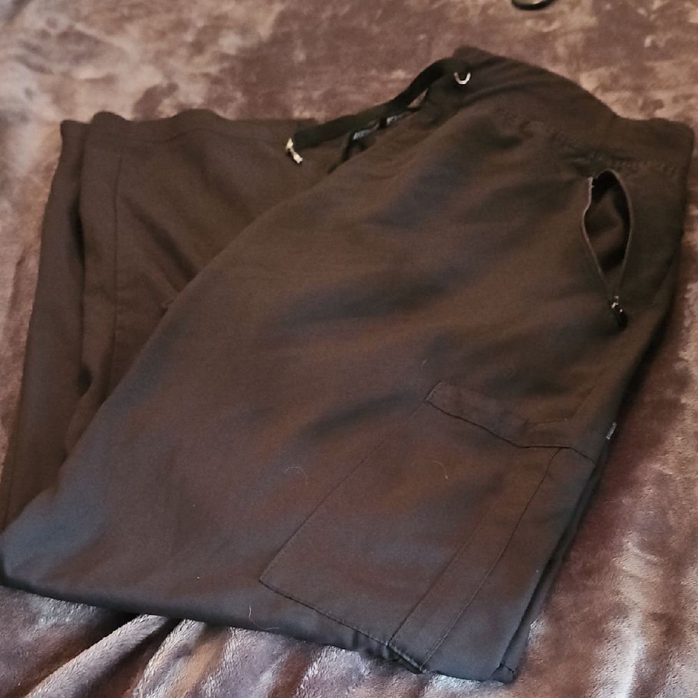 med coutour scrub  Black Pants